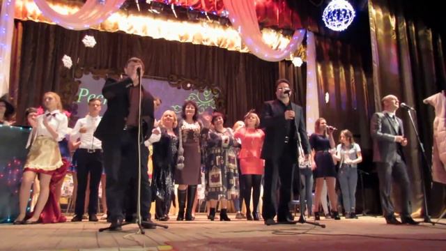 "Старое кафе" Андрей Недзельский, Юрий Мохур, Максим Кузин и все солисты ДК. смотреть онлайн