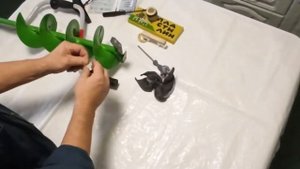 Краткий обзор ледобура "Тонар".Хитрости подготовки ледобура к эксплуатации.