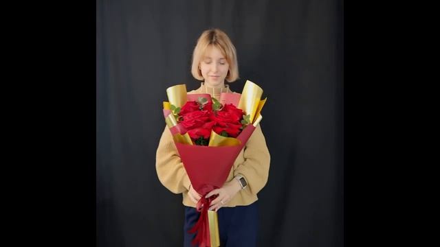 Букет с красными розами Florellesi id 1291 смотреть онлайн