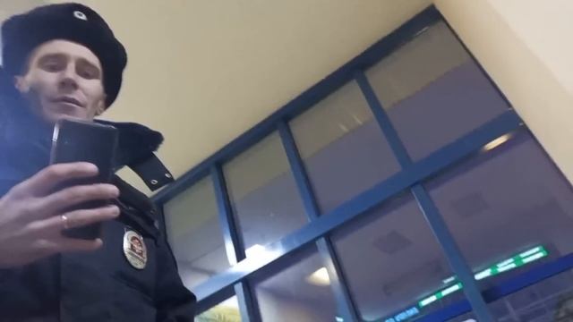 Полицейский попросил документы и вот что из этого вышло...