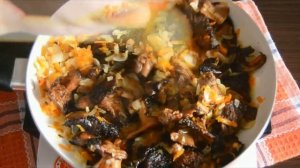 ? Икра из рыжиков с морковью на зиму — видео рецепт. Вкусная грибная закуска с луком и морковью!