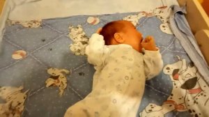 Развитие ребенка в 1 месяц