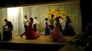 Осенний вальс в исполнении пар 9А класса