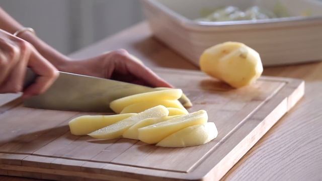 Очень вкусная курица в духовке. Оригинальный маринад для курицы смотреть онлайн