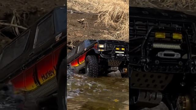 Бронко перебирается через реку по камням) #rc #hobby #радиоуправляемыемодели