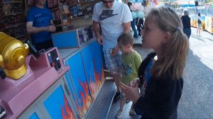 Гуляем/Карусели/Кафе-Мороженое