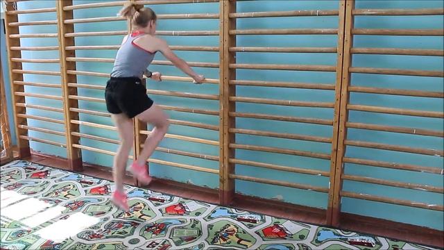 Бег на 60 м с низкого старта. 7-9 класс смотреть онлайн