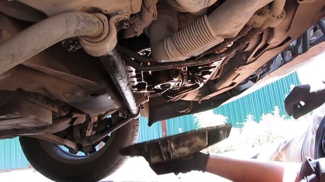 Замена масляного поддона Audi A6 C5 2.8