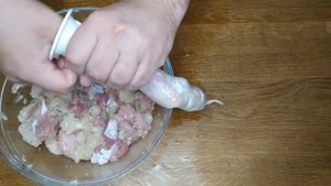 Домашняя колбаса колбаса из курицы и свинины