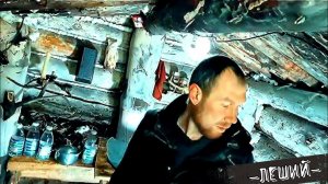 ЖИЗНЬ В ЛЕСУ!  ЗЕМЛЯНКА у реки. ТАЙНИК, ЛАГЕРЬ все растаяло.