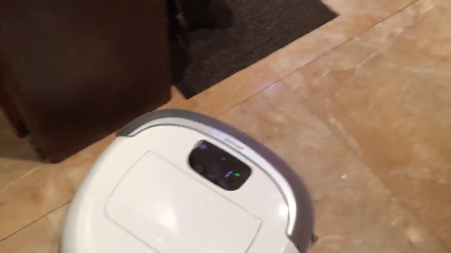 робот пылесос моющий видео смотреть онлайн