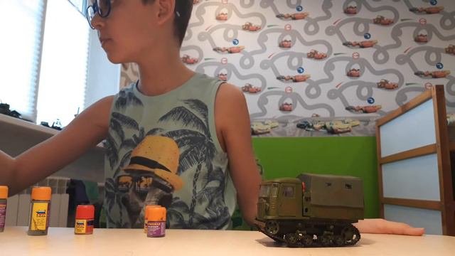 Какими красками я красил модель стз-5?