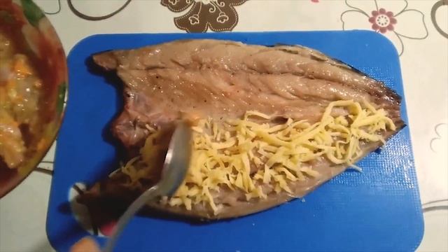 Скумбрия с начинкой из мяса в духовке. Вьетнамская кухня.