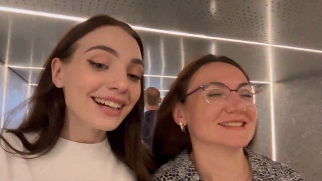день со мной ❤️ гуляем по центру Москвы с мамой || прогулка на теплоходе?️ ВЛОГ