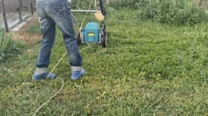 MAKITA ELM4620: обзор новой электрической газонокосилки, тест на высоких густых зарослях травы.