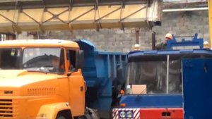 Демонтаж железобетонных подкрановых балок (Dismantlement of concrete runway beams)ч.1