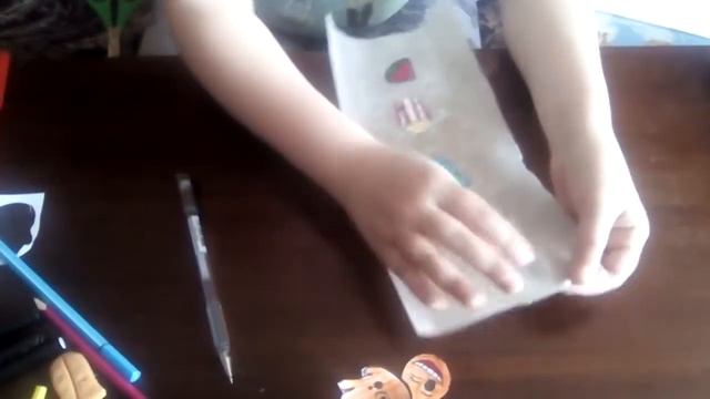 как сделать  наклейки на учебник смотреть онлайн