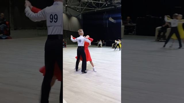 Бальные танцы.Даниил в танцах всего 3 месяца,но супер танцор? смотреть онлайн