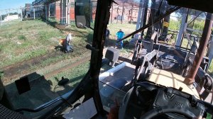 Как легко снять рельсы с железной дороги экскаватором погрузчиком.