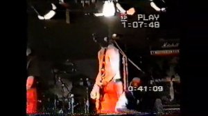 17 NOFX - Please Play This Song On The Radio (2nd camera) 1993-06-23 Avilés, Spain - Quattro rare