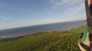 31 мая 2016. Аламнер. Подсложило крыло. Полёт с частым применением акселя, на грани сноса.