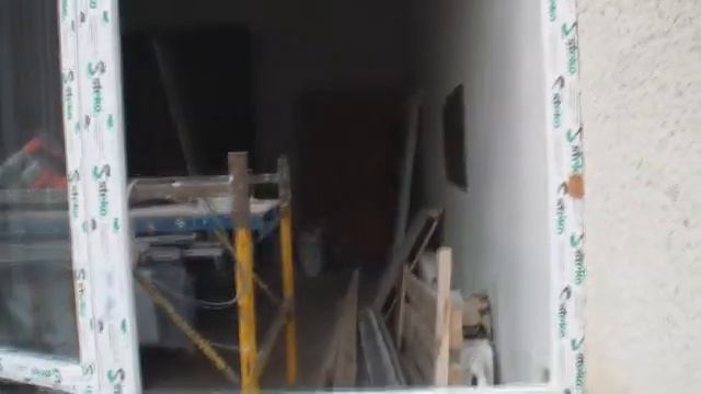 СУПЕР Спеціалізована бригада міняє вікна в РЦКД частина 1 смотреть онлайн