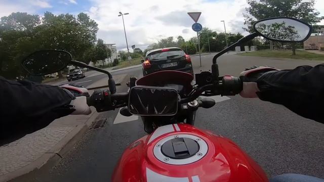 Suzuki SV650A обзор права на мотоцикл в Германии мотоцикл в Германии 2020 ГерманияLife смотреть онлайн