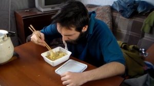 Лапша Доширак со вкусом курицы в квадратной упаковке 100 г