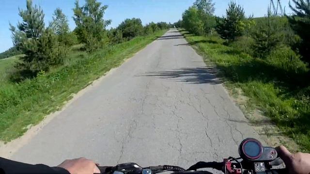 ГАЗ В ПОЛ ПО ДОРОГАМ ОБЩЕГО ПОЛЬЗОВАНИЯ НА ПОЛНОПРИВОДНОМ ЭЛЕКТРОСАМОКАТЕ / ПО ДЕРЕВНЕ / POV смотреть онлайн
