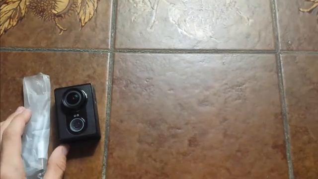 Распаковка Action-камеры Xiaomi YI international смотреть онлайн