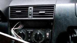 Снятие центральной панели и воздушных дефлекторов w202. Часть 2