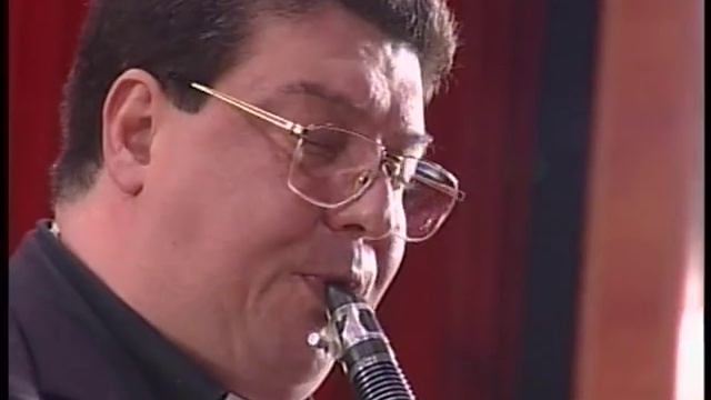 "Polkadots and Moonbeams" - Dee Dee Bridgewater & The Italian Big Band смотреть онлайн