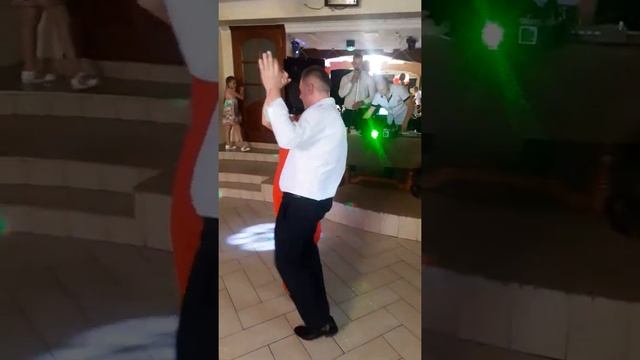 Медленный Танец на годик Егора и Даниила смотреть онлайн