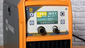 Меню и синергия сварочного полуавтомата HUGONG EXTREMIG-200 III LCD