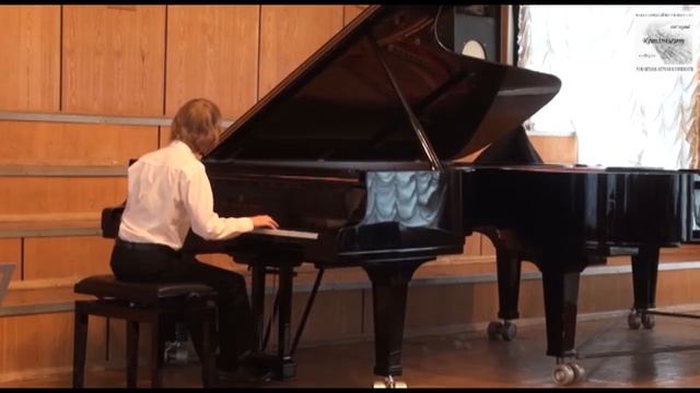 Алемдар Караманов "Осенний вальс" исполняет Владимир Скоморохов фортепиано смотреть онлайн