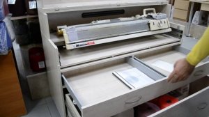 Стол "Ажур макси"для вязальных машин с выдвижным ящиком под оверлок и швейную машину