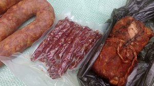 Всяка разна колбаса из кабана.