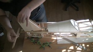 Зашиваю бальзой 1,5 мм киль