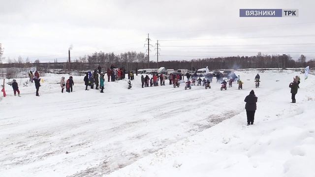 Серия заездов «6-ых Городских открытых новогодних соревнований по мотокроссу» смотреть онлайн