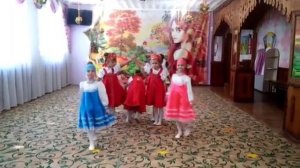 МДОУ №5 Стилизованный Русский народный танец "Варенька"