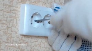 Как установить двойную розетку с заземлением?