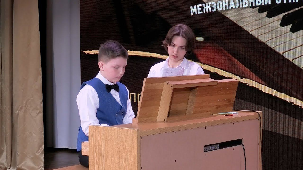 Соловьев Владимир на конкурсе "Звездные горизонты-2024" смотреть онлайн