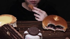 ASMR CAKE BREAD ICE CREAM  OREO CHOCO DESSERT MUKBANG｜케이크 빵 오레오 초코 먹방｜蛋糕 麵包 巧克力 吃播 咀嚼音｜EATING SOUND