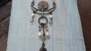 Медный кулон с жемчугом и горным хрусталём Солнце плывёт в лодке по небу, а на земле идёт дождик