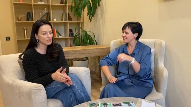Выйди за рамки: Про женское лидерство с Ксенией Кашириной и Дарьей Алпатовой. Часть 1