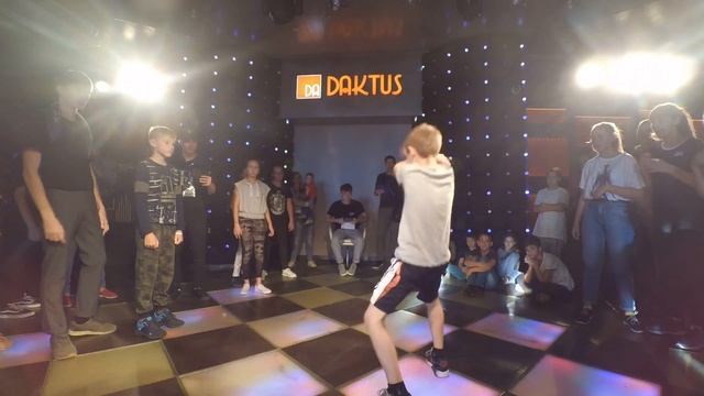 ELECTRO BEG 1/8 | ПЕЧЬ VS ИГОРЬ(win) | ШУМ II смотреть онлайн