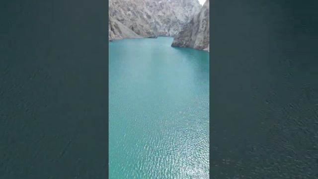Кель-Суу #travel #memories #tourist #kyrgyzstan #hikingadventures #mountains #lake