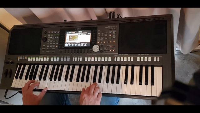 ItaloDisco Koto "Visitors" смотреть онлайн