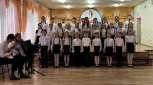 Младший хор 2-3 класс "Катюша" муз. М. И. Блантер, сл. М. В. Исаковский.
