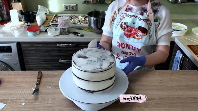 Как сделать Торт с гусеницей и божьими коровками / Шоколадно-вишневый тортик.